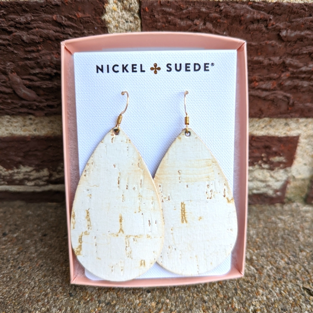 Nickel & Suede White Cork Leather Earrings